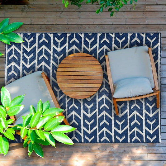 Playa Outdoor Rug - Crease-Free Recycled Plastic Floor Mat for Patio, Camping, Beach, Balcony, Porch, Deck - Weather, Water, Stain, Lightweight, Fade and UV Resistant - Amsterdam- Navy & Creme