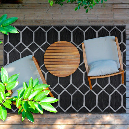 Playa Outdoor Rug - Crease-Free Recycled Plastic Floor Mat for Patio, Camping, Beach, Balcony, Porch, Deck - Weather, Water, Stain, Lightweight, Fade and UV Resistant - Miami- Black & Gray