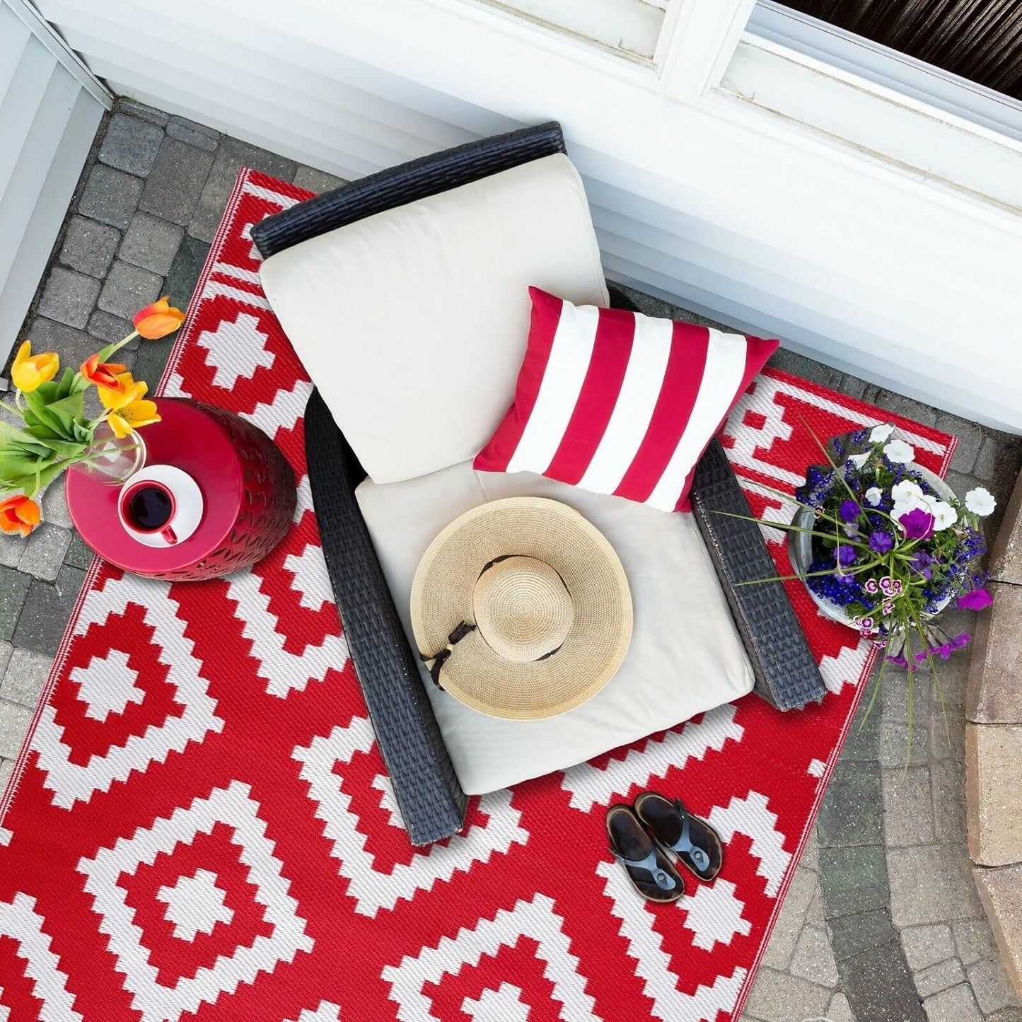 Playa Outdoor Rug - Crease-Free Recycled Plastic Floor Mat for Patio, Camping, Beach, Balcony, Porch, Deck - Weather, Water, Stain, Lightweight, Fade and UV Resistant - Milan- Red & White