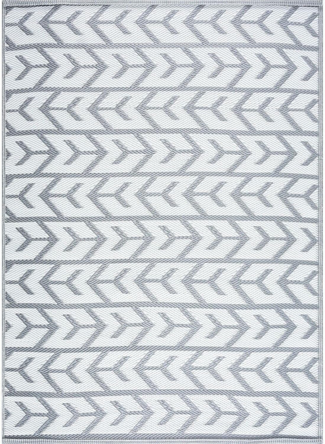 Playa Outdoor Rug - Crease-Free Recycled Plastic Floor Mat for Patio, Camping, Beach, Balcony, Porch, Deck - Weather, Water, Stain, Lightweight, Fade and UV Resistant - Amsterdam- Gray & White