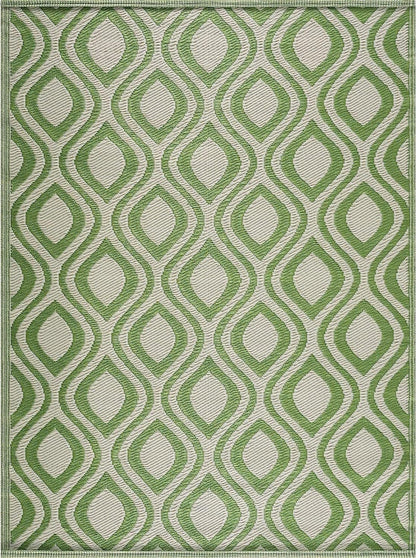 Playa Outdoor Rug - Crease-Free Recycled Plastic Floor Mat for Patio, Camping, Beach, Balcony, Porch, Deck - Weather, Water, Stain, Lightweight, Fade and UV Resistant - Venice- Green & Creme