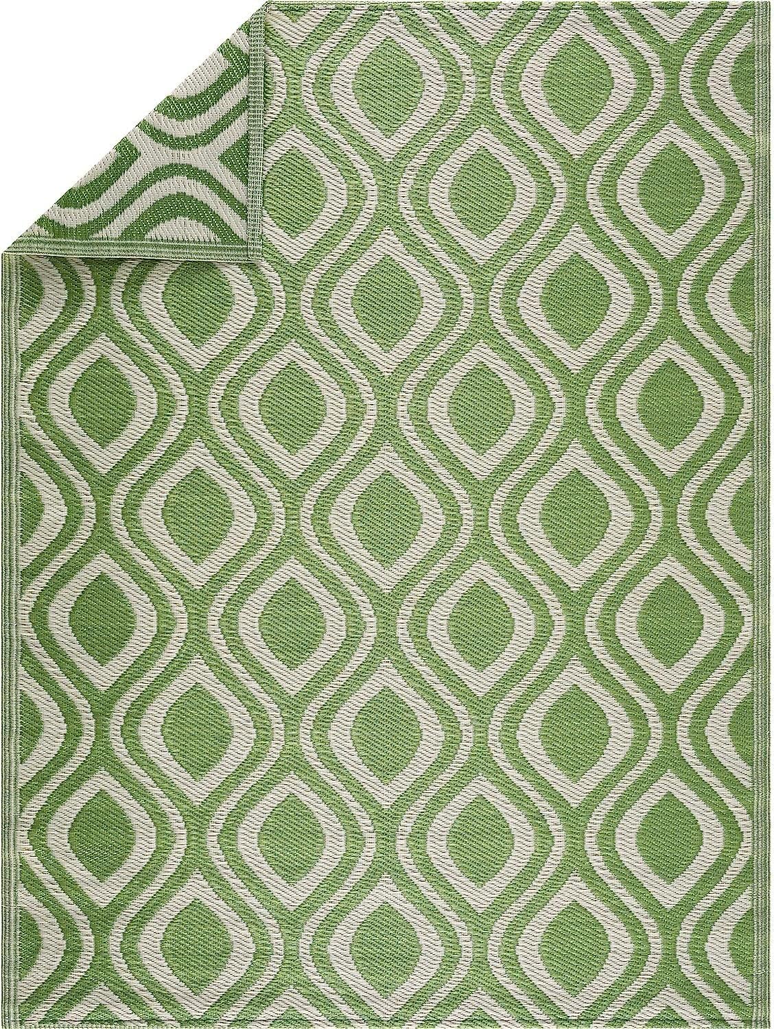 Playa Outdoor Rug - Crease-Free Recycled Plastic Floor Mat for Patio, Camping, Beach, Balcony, Porch, Deck - Weather, Water, Stain, Lightweight, Fade and UV Resistant - Venice- Green & Creme