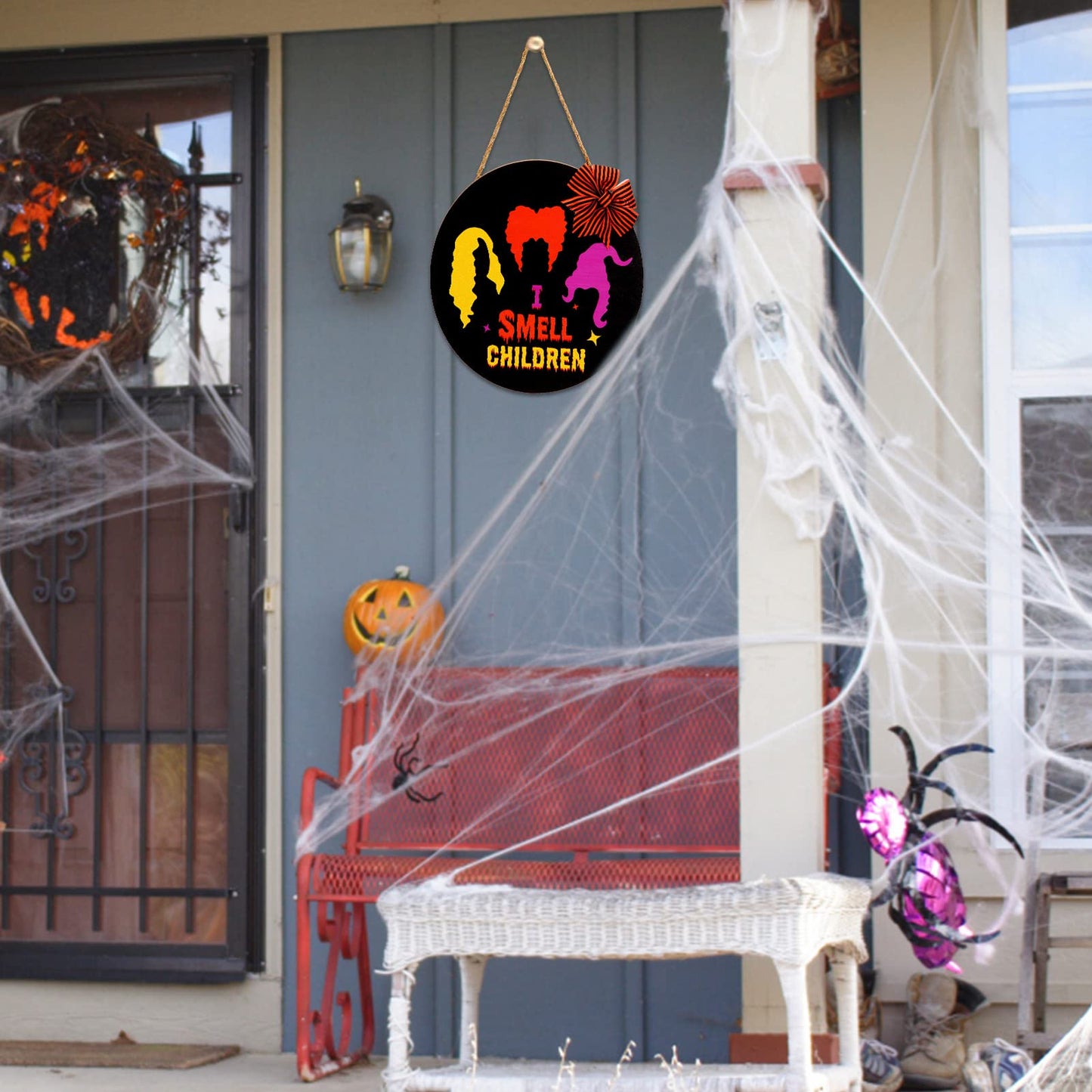 CYNDIE 12"Halloween Door Sign I Smell Children Wooden Black