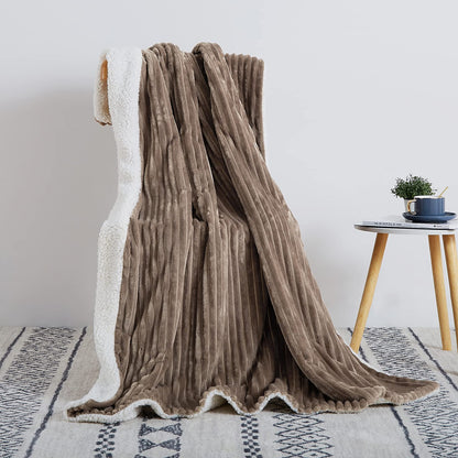 CAROMIO Sherpa Fleece Soft Plush Jacquard Fluffy Throw Blanket Brown